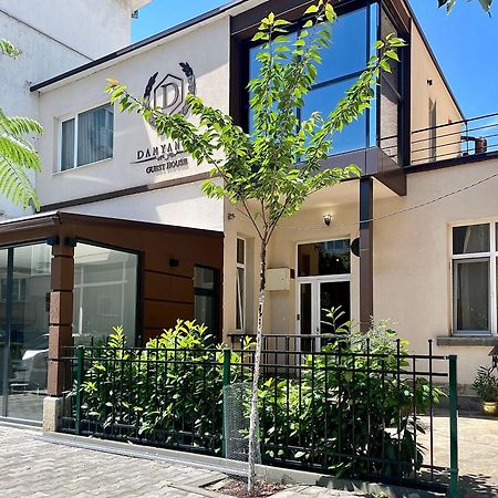 Damyanov House Hotel Kazanluk Bagian luar foto